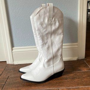 Minimalist Graphic Chunky Heeled Western Boots